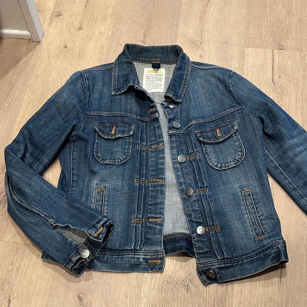 Women’s JCrew Denim Jacket Size small